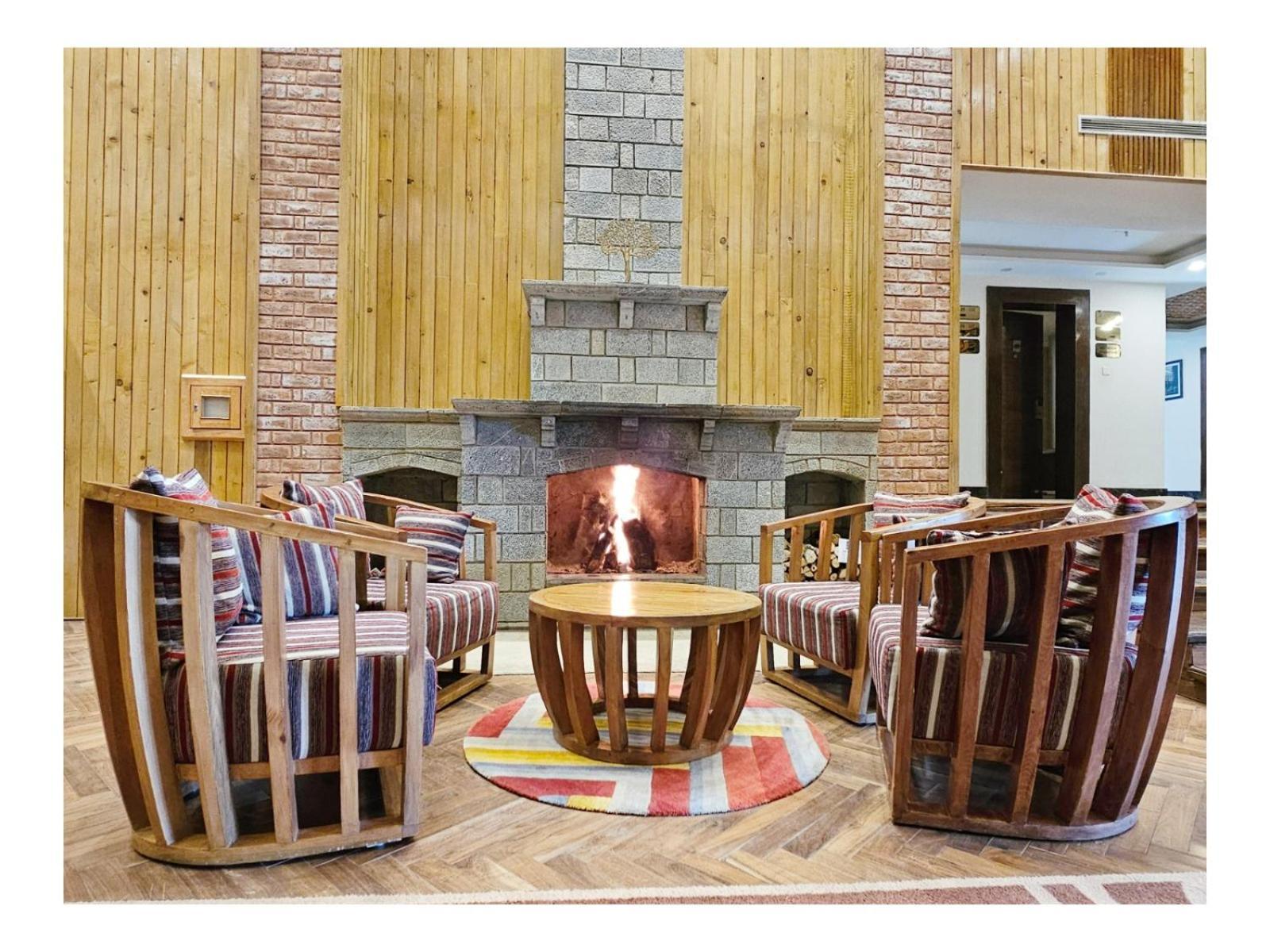 The Walnut Creek Pahalgam Hotel Exterior photo